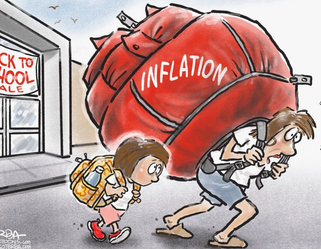 Enflasyon yazılı dev bir çantayı taşıyan anne ve çocuğu gösteren karikatür